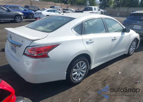2015 Nissan Altima 2.5 S from USA, damaged, VIN 1N4AL3AP2FC146888